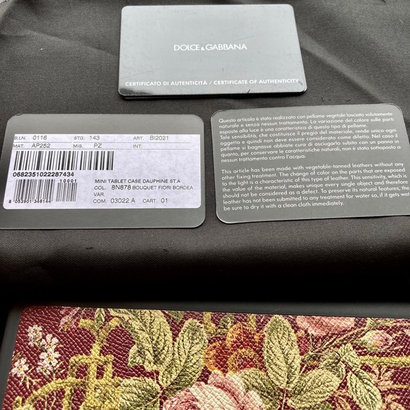 Dolce&Gabbana leather iPad case - Picture 4 of 6